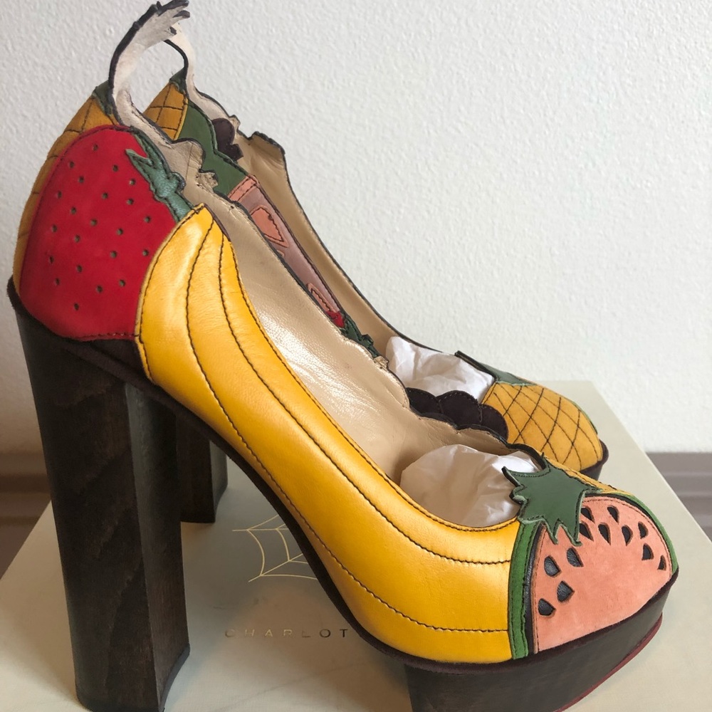 Charlotte Olympia Bananas Business Fruit Pumps 39